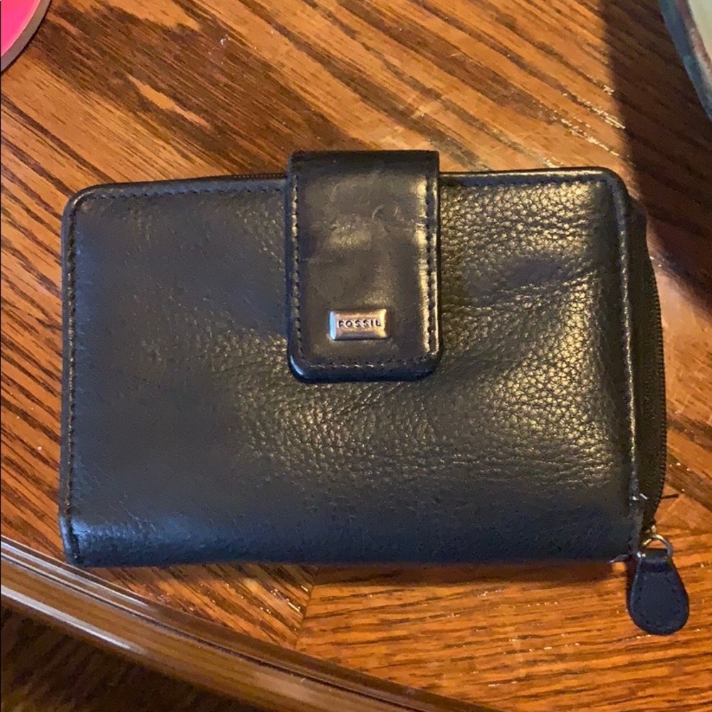 Fossil wallet